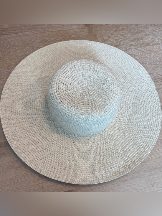 CALIA by Carrie Underwood Accessories - Calia Wide Brim Straw Hat Neutral Beach Sun Hat Coastal Vacation Style